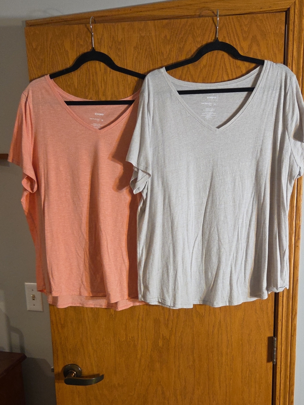 Women's Sonoma Everyday Tee V-Neck Short Sleeve Tee - Peach and Tan Size 1x